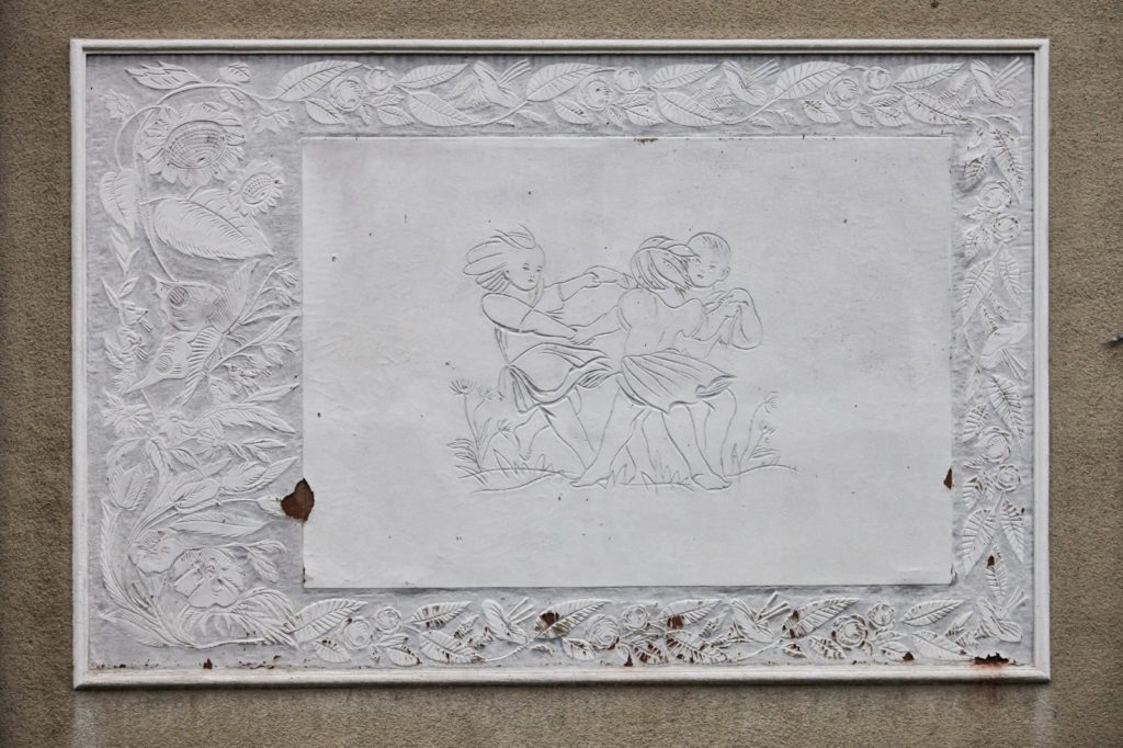 sgrafita - Mírová, Lovosice
