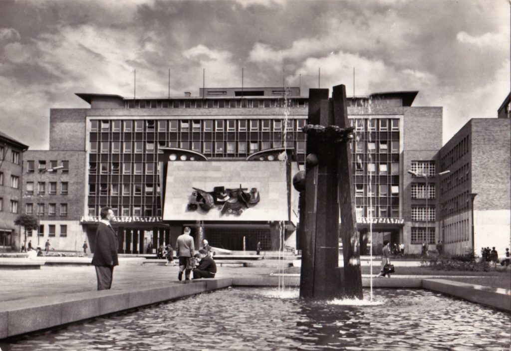 plastika - Lidické náměstí, Ústí nad Labem