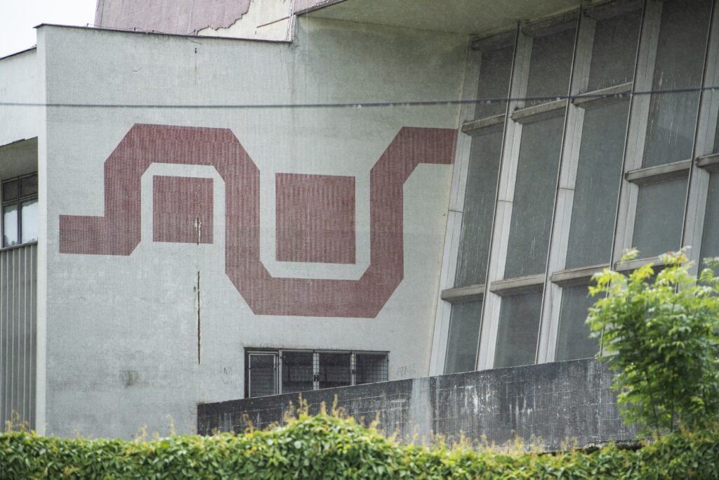 mozaika 2 - Mánesova, Chomutov